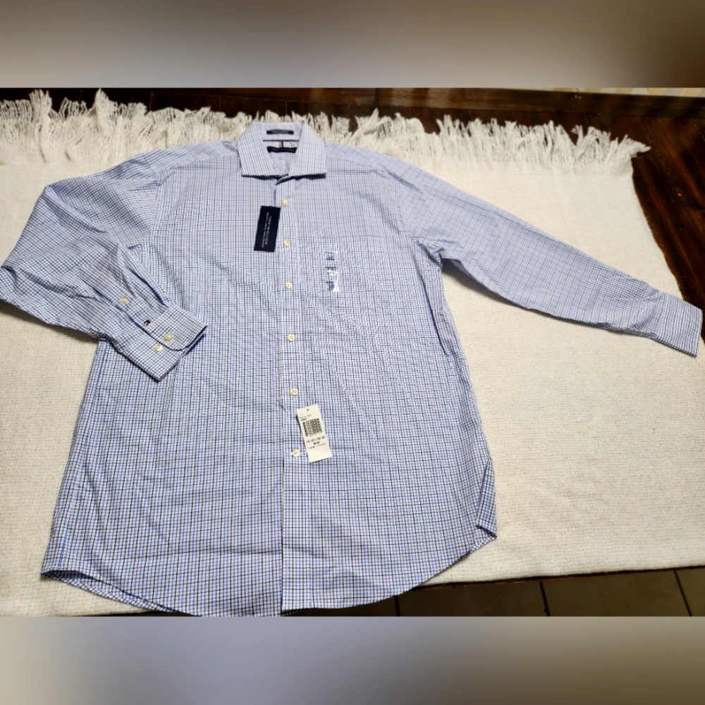 Tommy Hilfiger Men's Light Blue Plaid Shirt Size M NWT